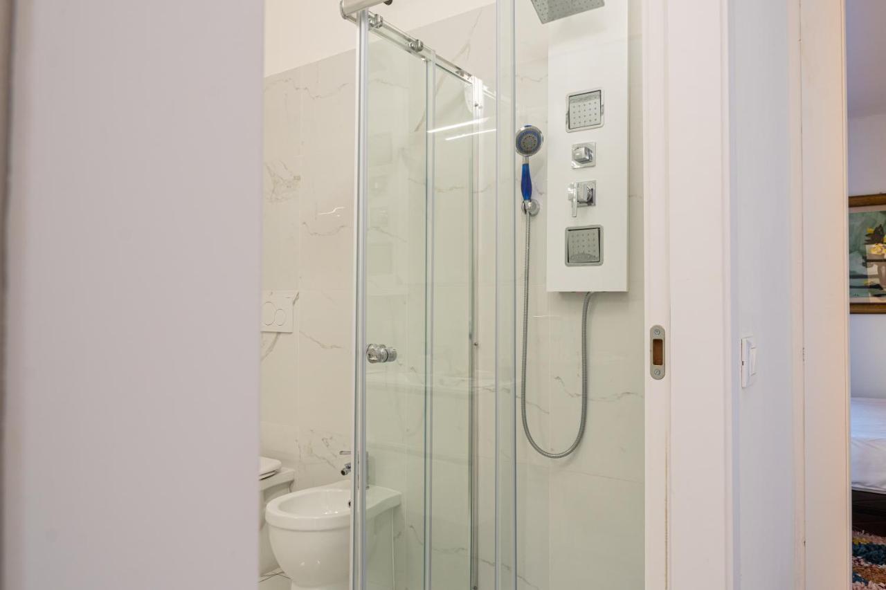 Gold Oasi - Business Solution Aparthotel Ferrara Bagian luar foto