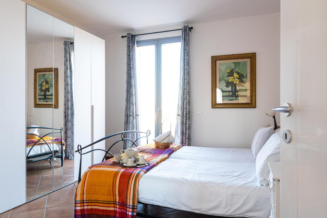 Gold Oasi - Business Solution Aparthotel Ferrara Bagian luar foto