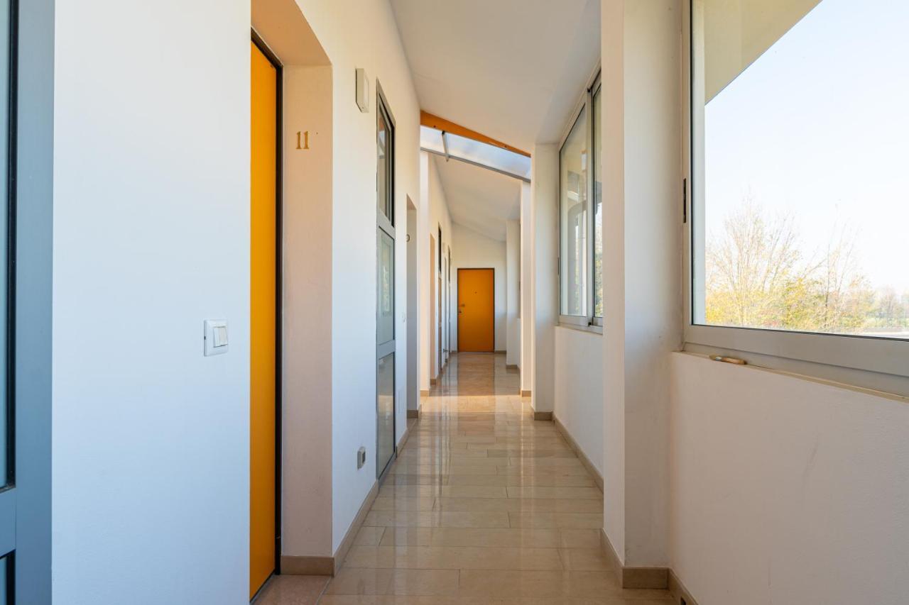 Gold Oasi - Business Solution Aparthotel Ferrara Bagian luar foto