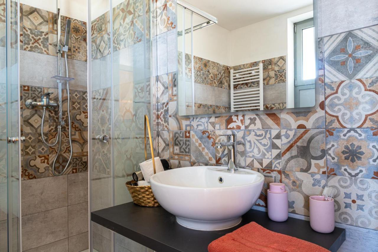 Gold Oasi - Business Solution Aparthotel Ferrara Bagian luar foto